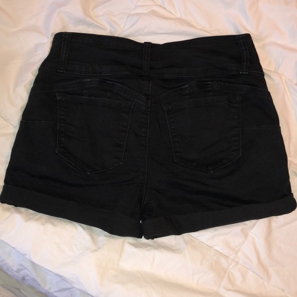 Forever 21 black jean shorts - Picture 2 of 3